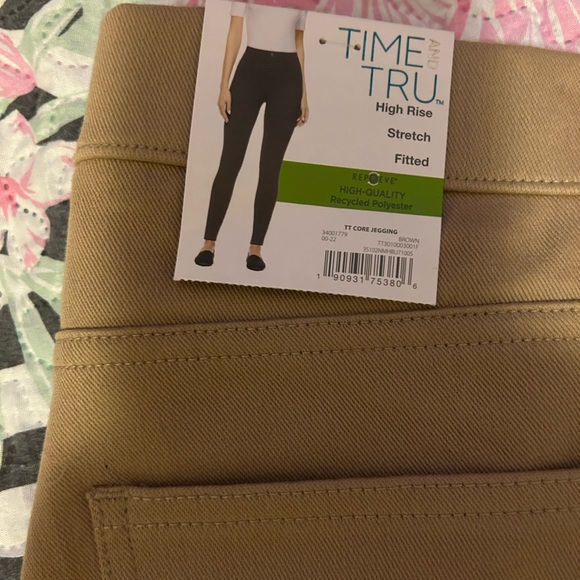 Women’s Time Tru High Rise Stretch Fitted Jeans 👖 Brand New - Picture 2 of 7